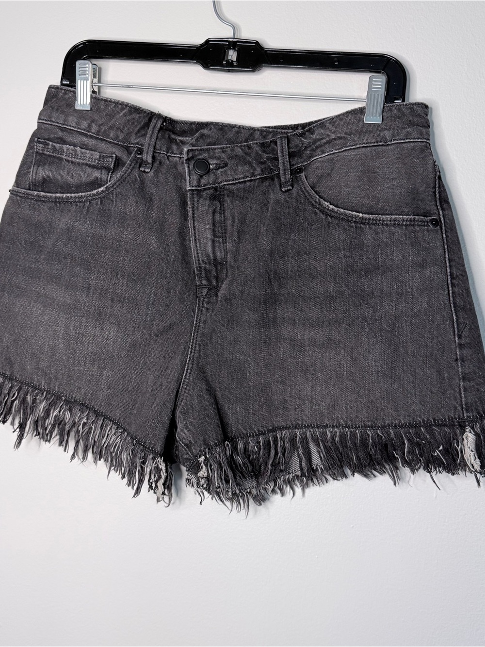 Good American Black Frayed Hem Denim Shorts